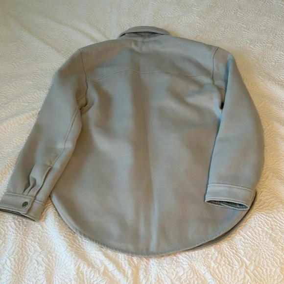 Abercrombie & Fitch Shacket - Picture 4 of 4